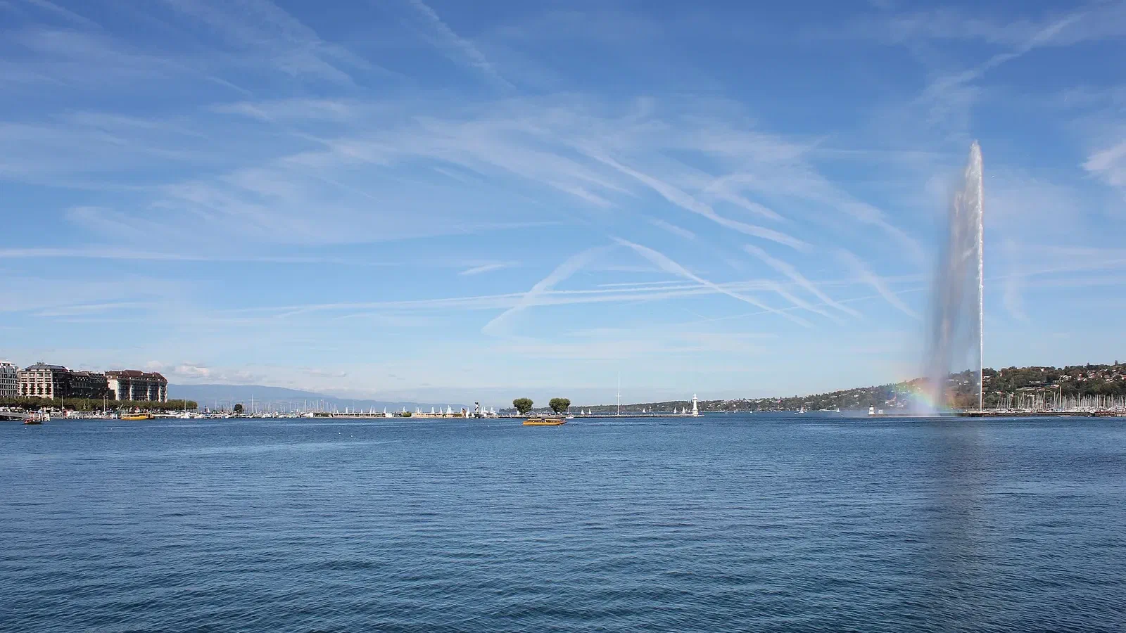 Genève, la rade et le jet d’eau